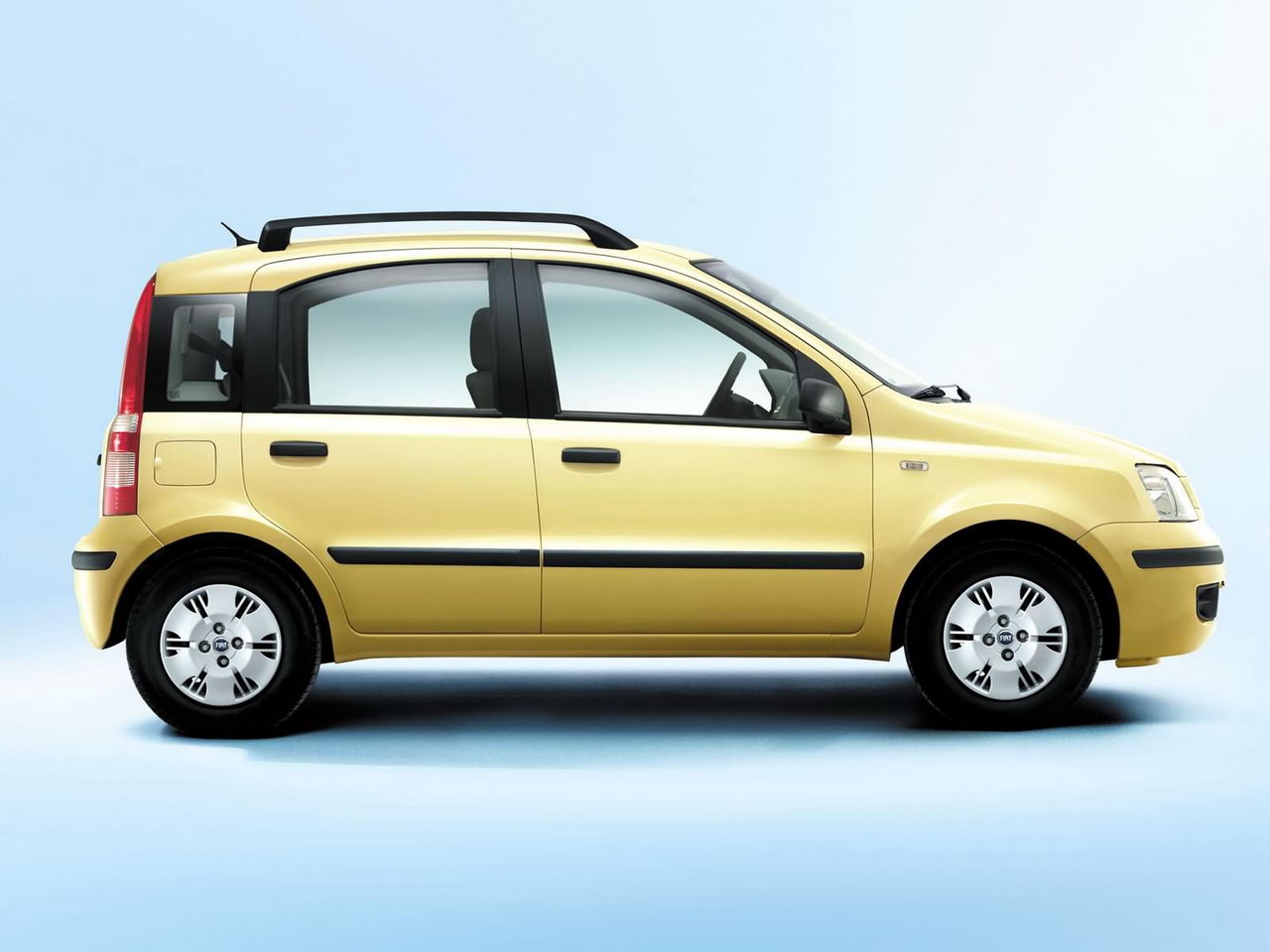 Fiat Panda 2003 06.jpg